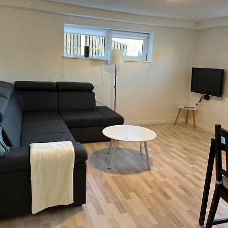 Hyggelig & Lys Kaelderlejlighed Herning Luaran gambar